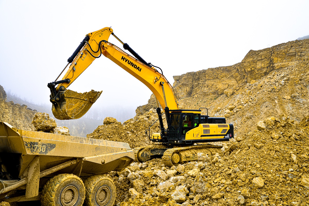 50 ton. Hyundai Construction Equipment. Хендай поколение экскаваторов. Hyundai HX 480. Экскаватор мм30.