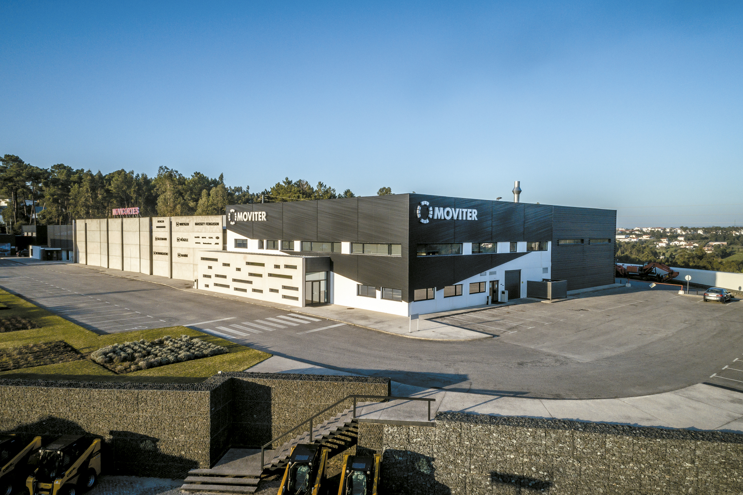 John Deere Strengthens its World-Class Customer Service and Sales  Distribution in Portugal