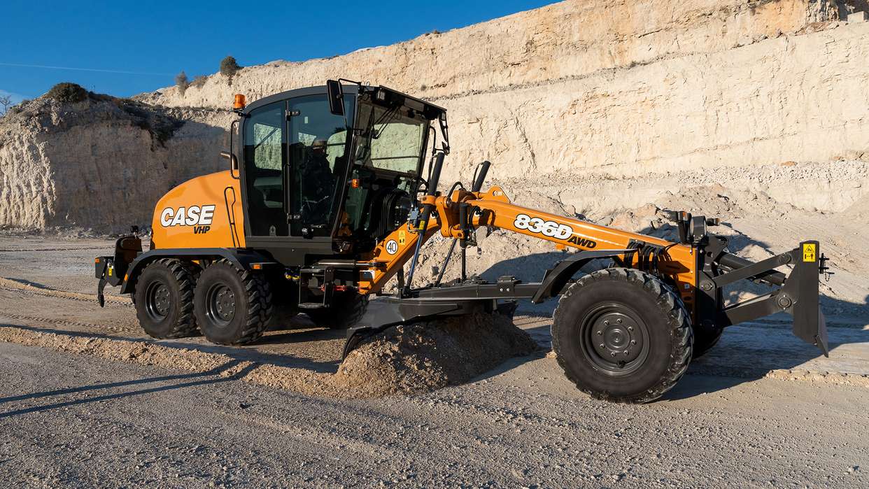 Case CE Launches D-Series Graders