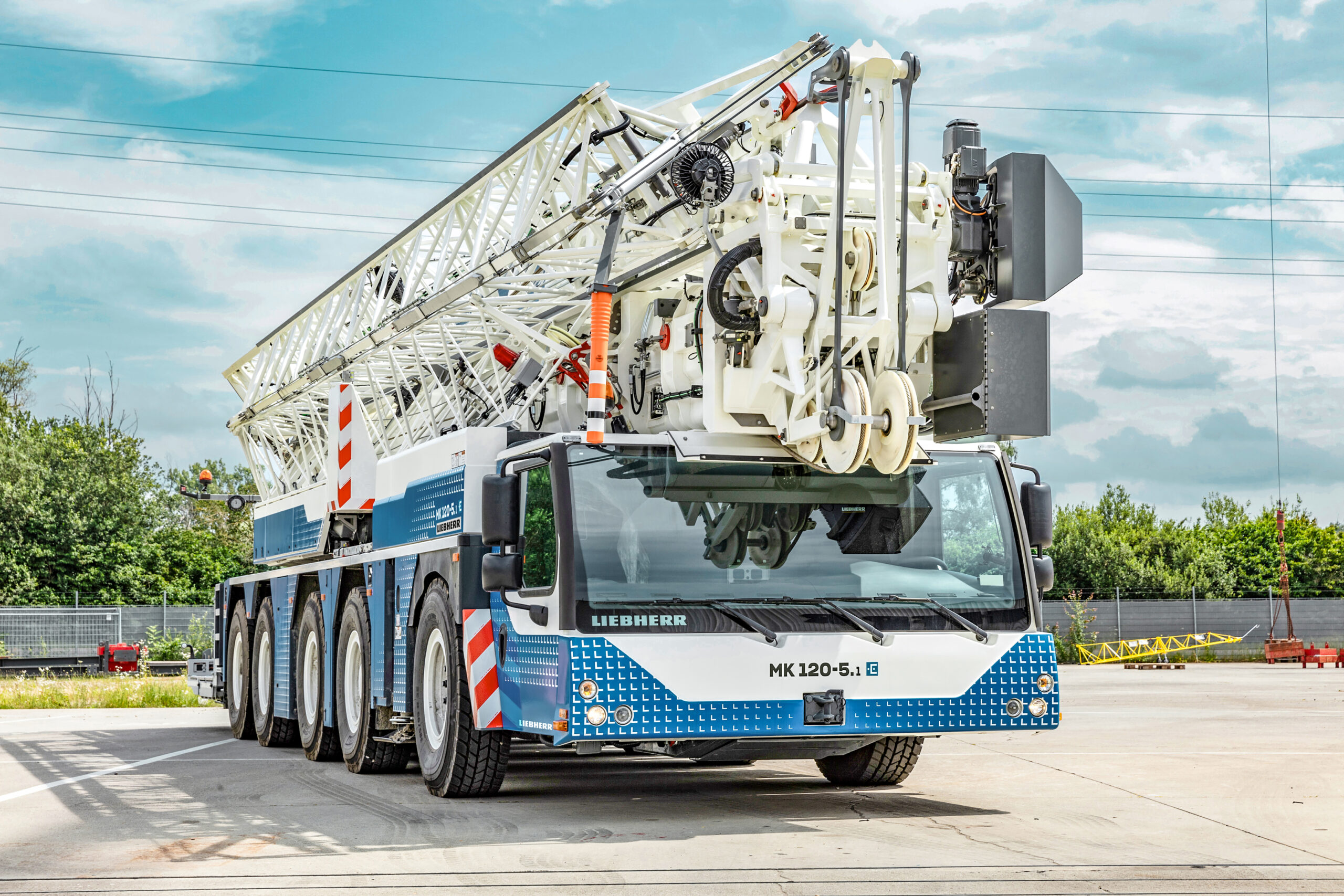 Liebherr Expands its Mobile Crane Portfolio with MK 120-5.1